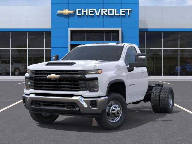 2025 Chevrolet Silverado 3500 HD CC Work Truck
