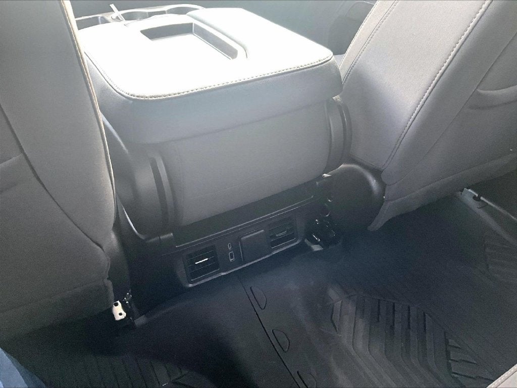 2023 Chevrolet Silverado 1500 LT LT1
