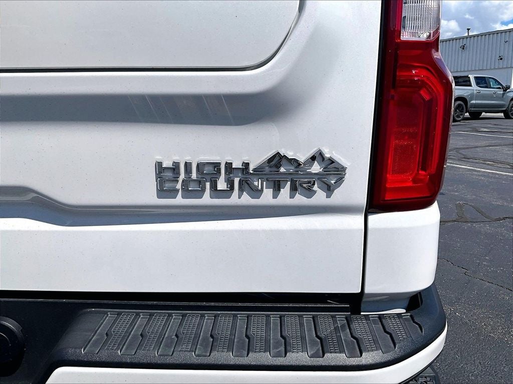 2022 Chevrolet Silverado 1500 High Country