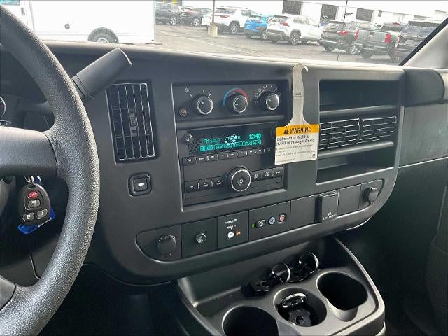 2025 Chevrolet Express Cargo Van RWD 2500 135"