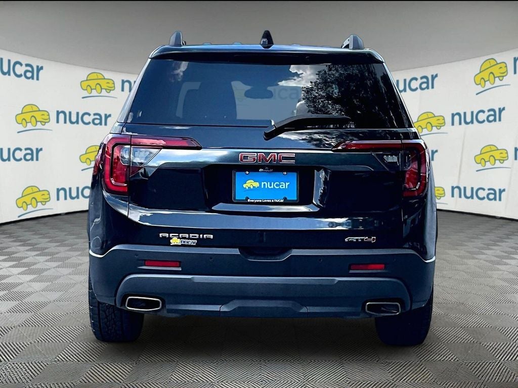 2023 GMC Acadia AT4