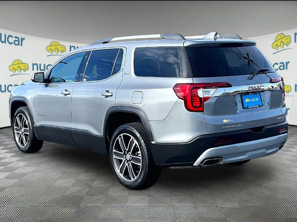 2023 GMC Acadia SLT