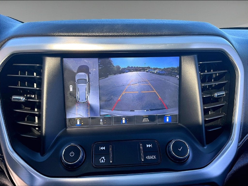 2023 GMC Acadia SLT