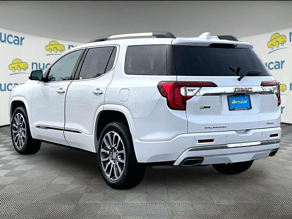 2023 GMC Acadia Denali
