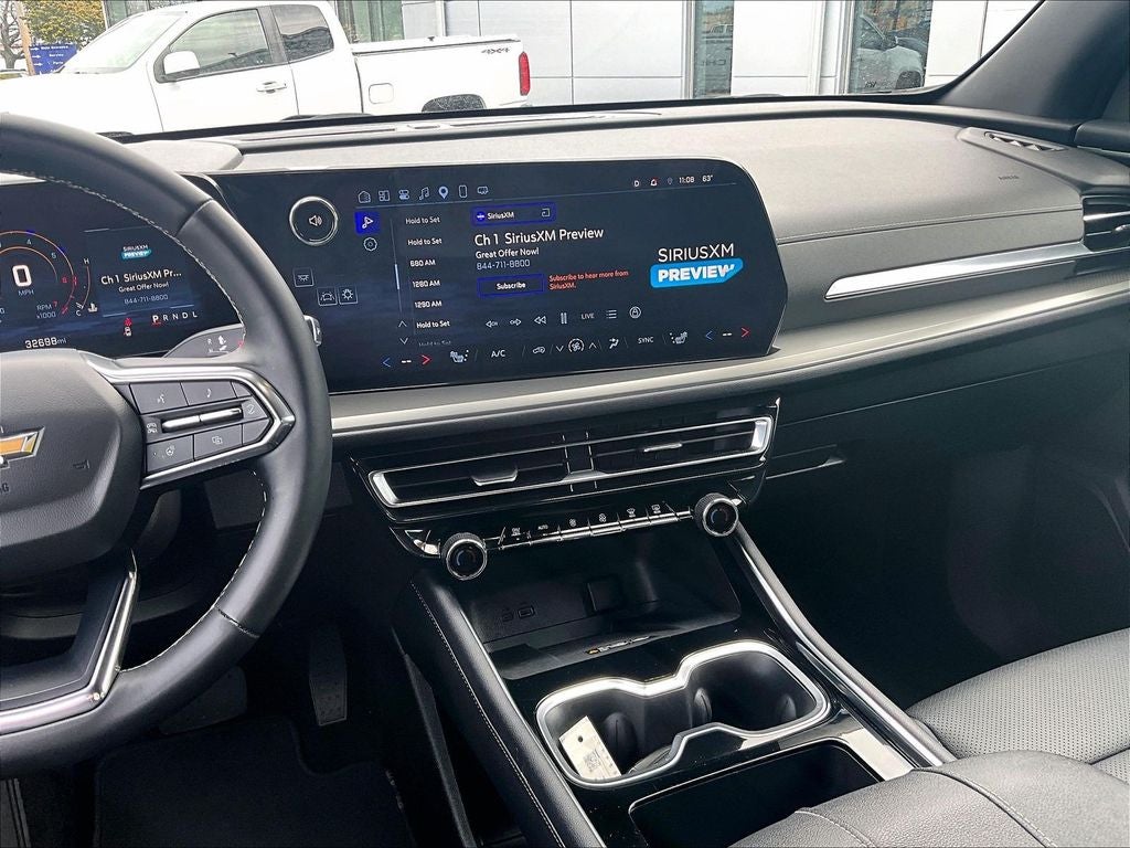 2025 Chevrolet Traverse LT 2LT