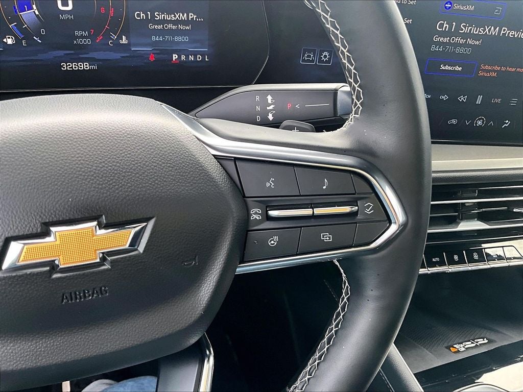 2025 Chevrolet Traverse LT 2LT