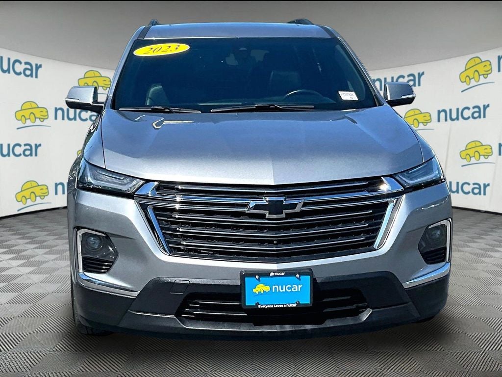 2023 Chevrolet Traverse LT Leather