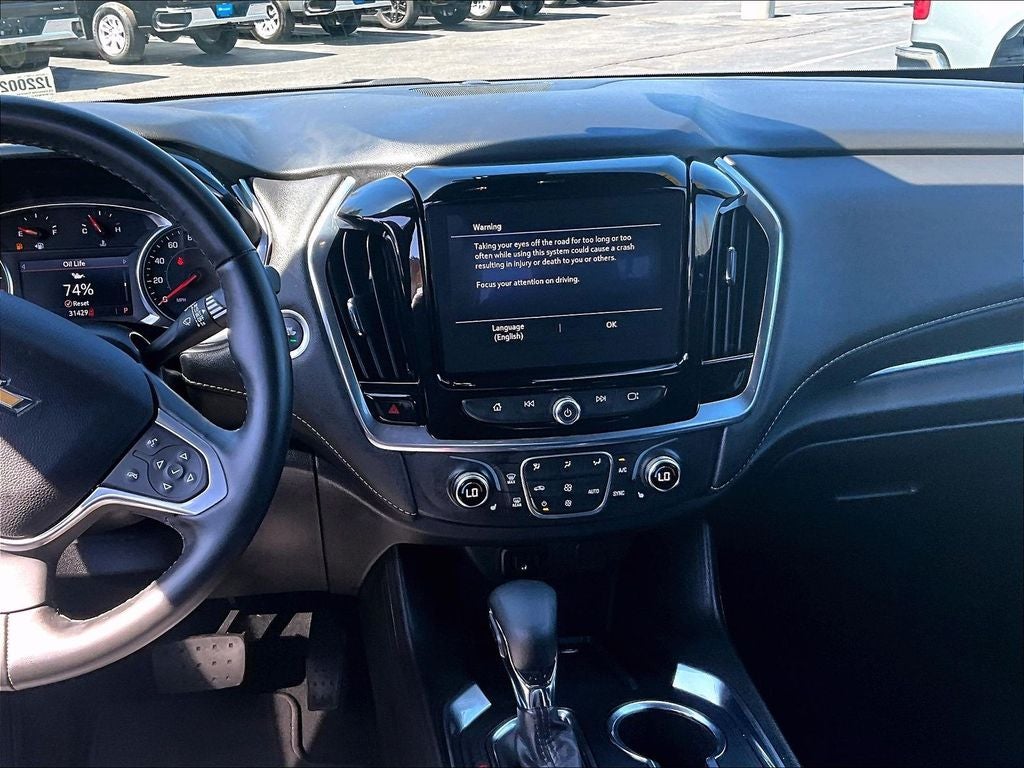 2023 Chevrolet Traverse LT Leather