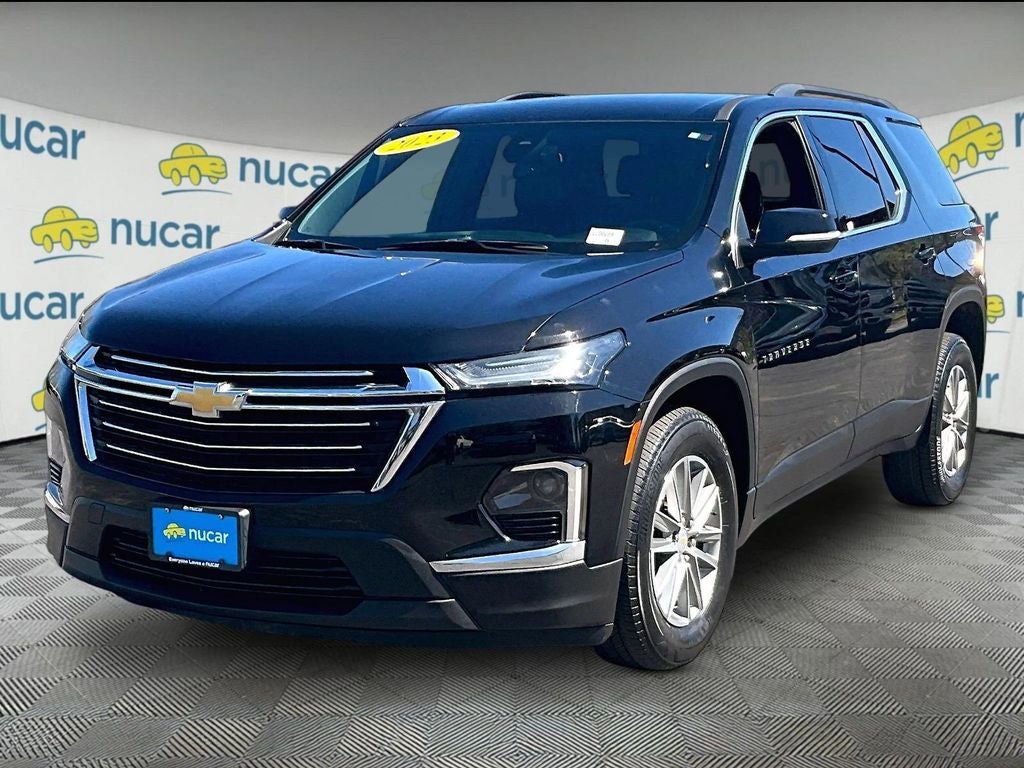 2023 Chevrolet Traverse LT Leather