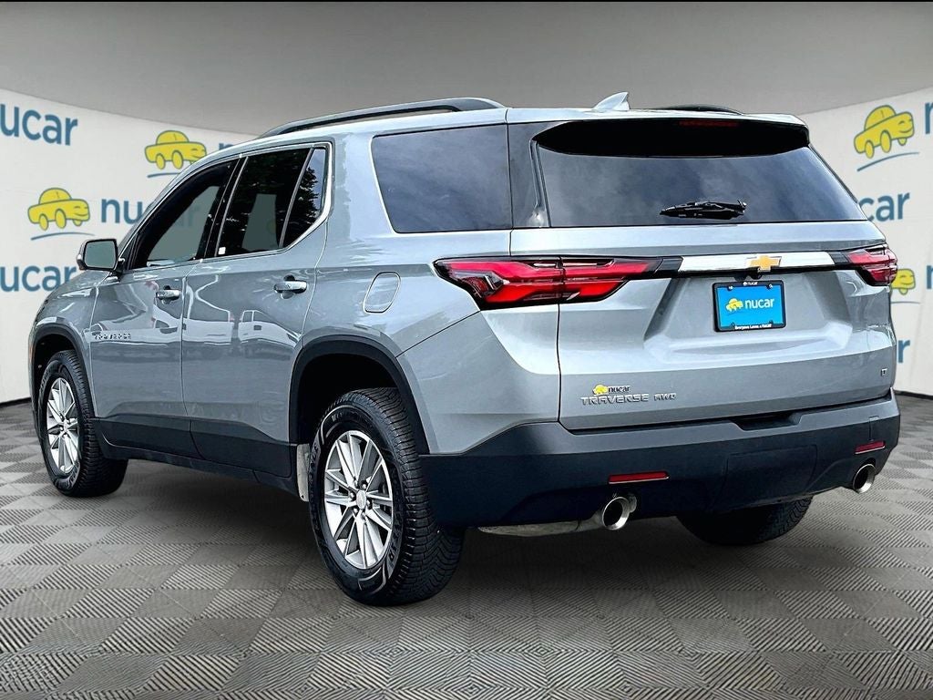 2023 Chevrolet Traverse LT Leather