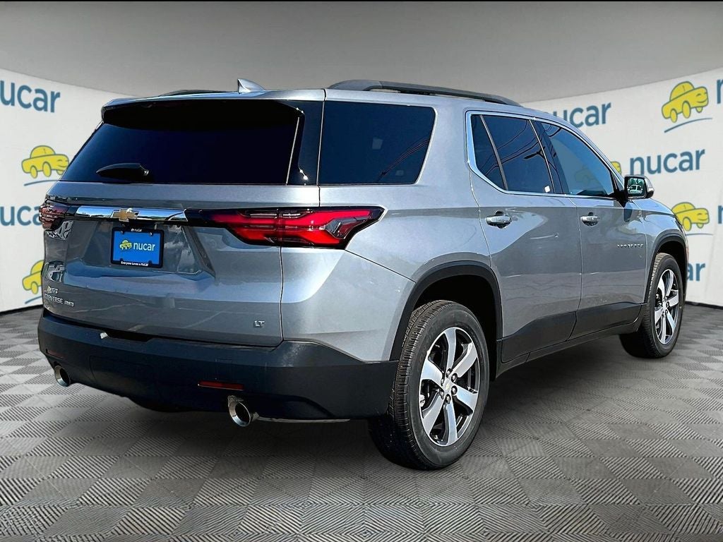 2023 Chevrolet Traverse LT Leather