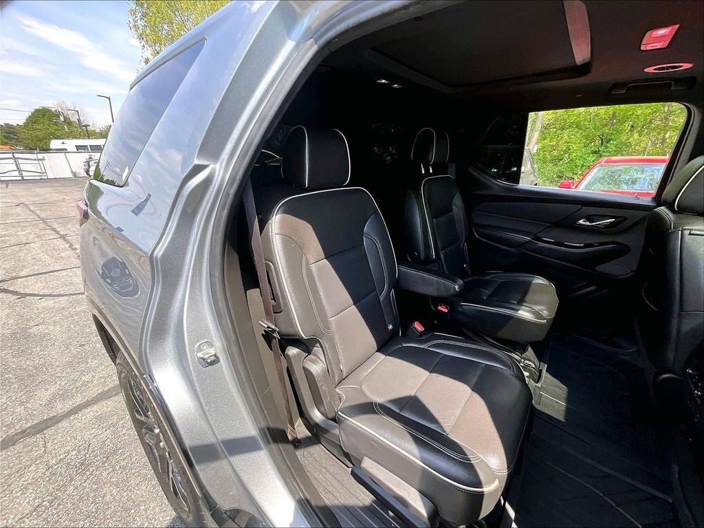 2023 Chevrolet Traverse Premier