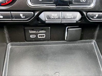 2021 Chevrolet Suburban RST
