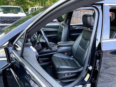 2024 Cadillac XT6 Luxury