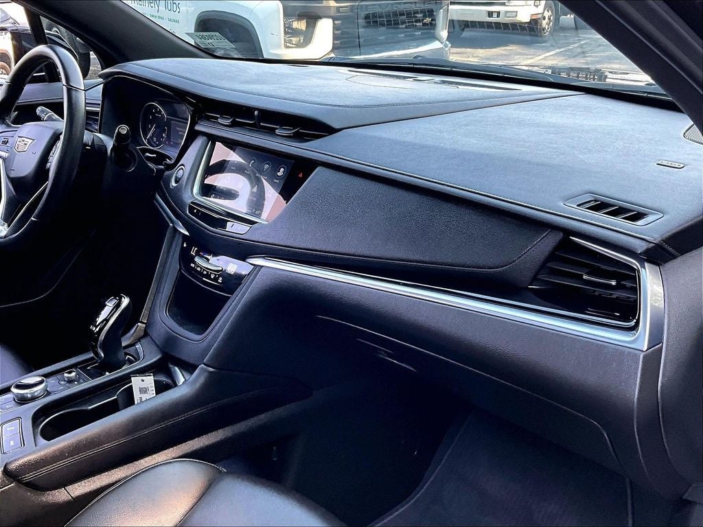 2024 Cadillac XT6 Luxury