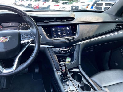 2024 Cadillac XT6 Luxury