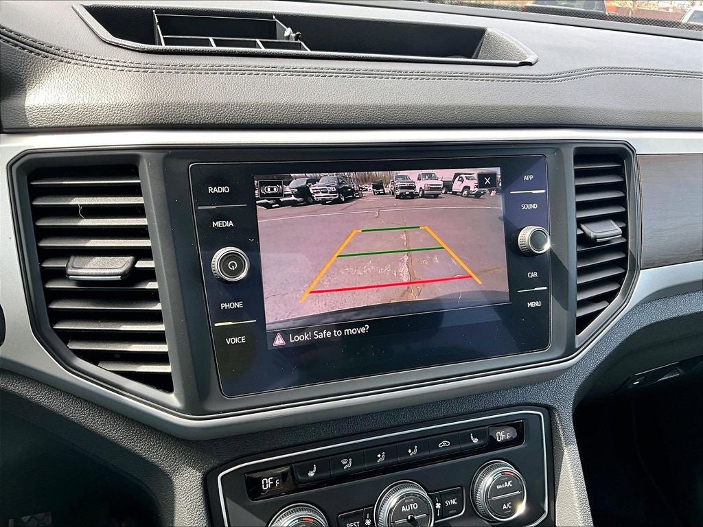 2021 Volkswagen Atlas 3.6L V6 SE w/Technology