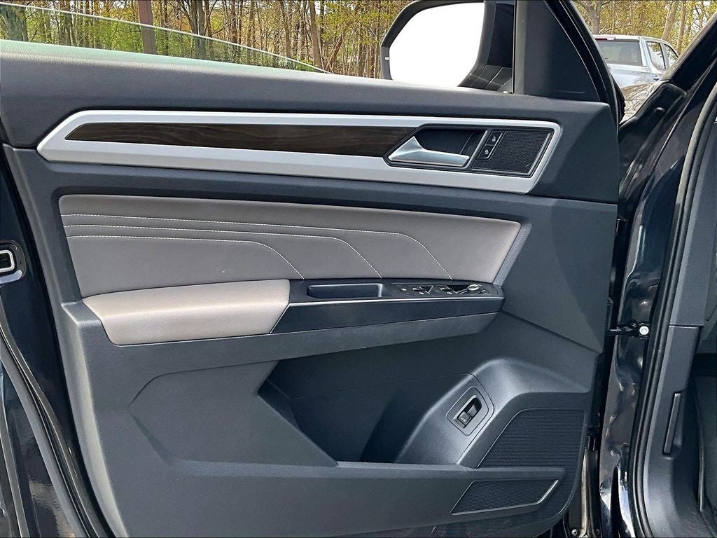 2021 Volkswagen Atlas 3.6L V6 SE w/Technology