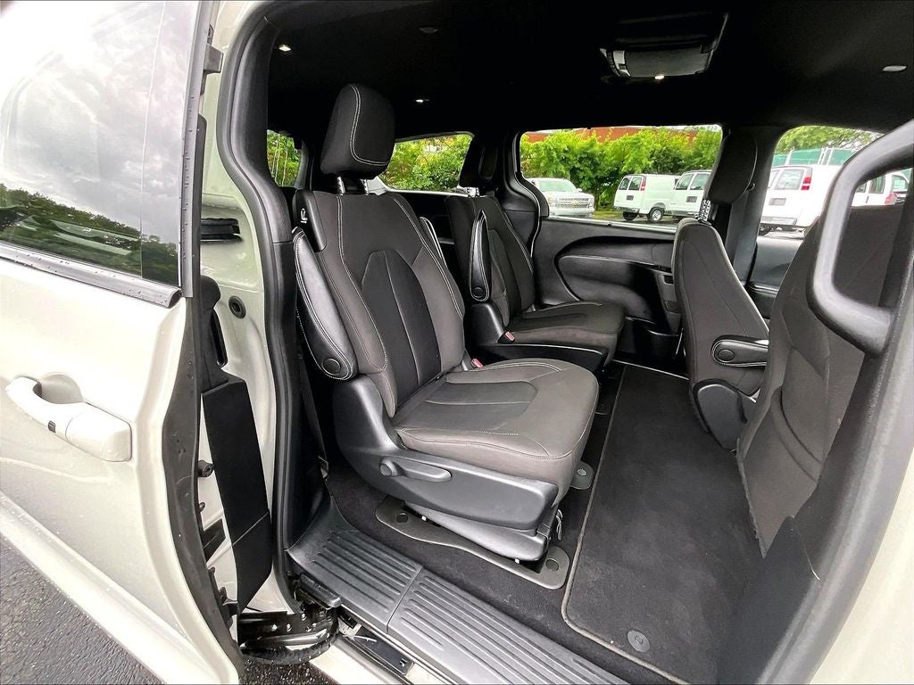 2021 Chrysler Pacifica Hybrid Touring