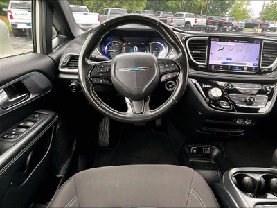 2021 Chrysler Pacifica Hybrid Touring