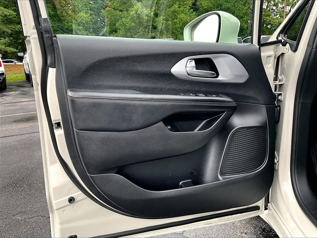 2021 Chrysler Pacifica Hybrid Touring
