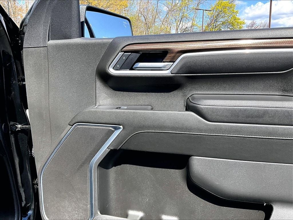 2025 Chevrolet Silverado 1500 LT LT1