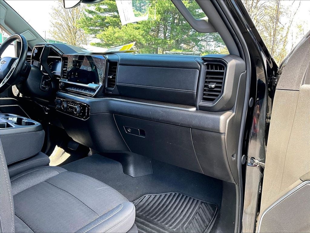 2025 Chevrolet Silverado 1500 LT LT1