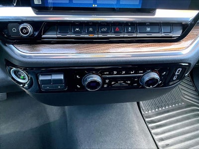 2025 Chevrolet Silverado 1500 LT LT1