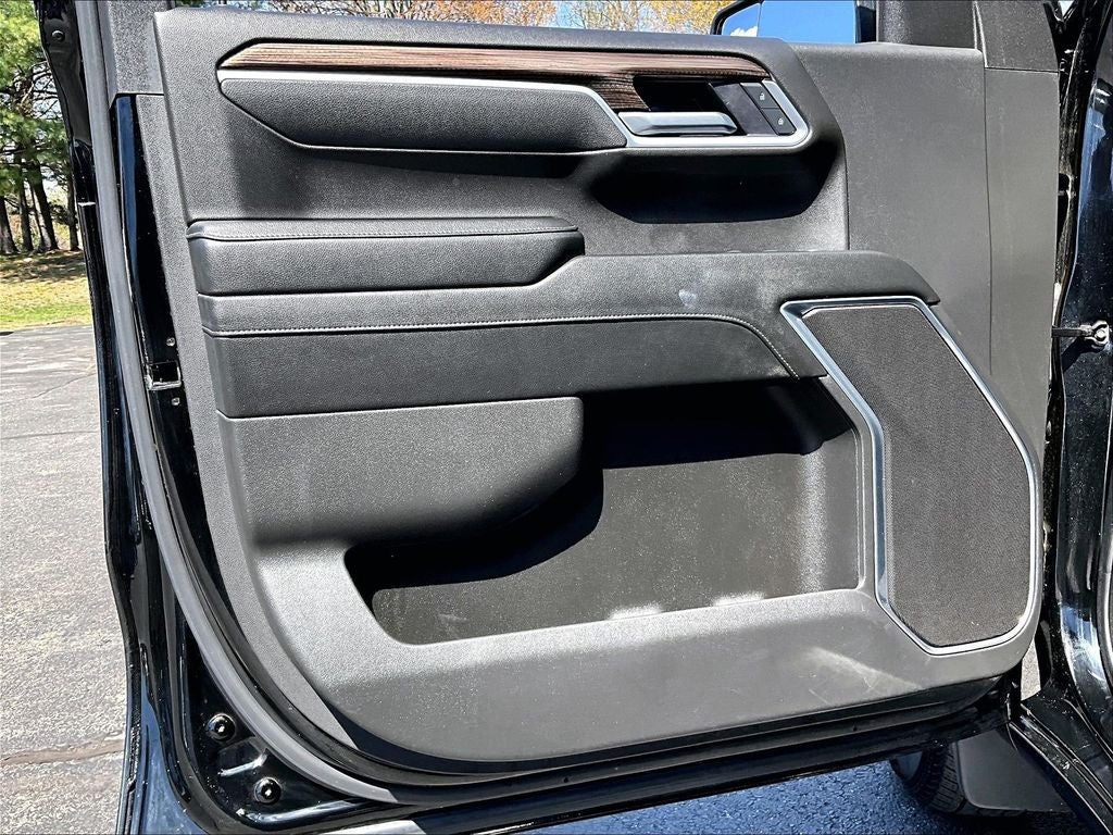 2025 Chevrolet Silverado 1500 LT LT1