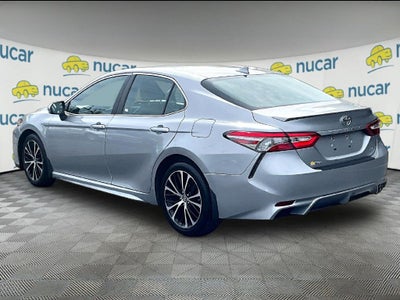2019 Toyota Camry SE