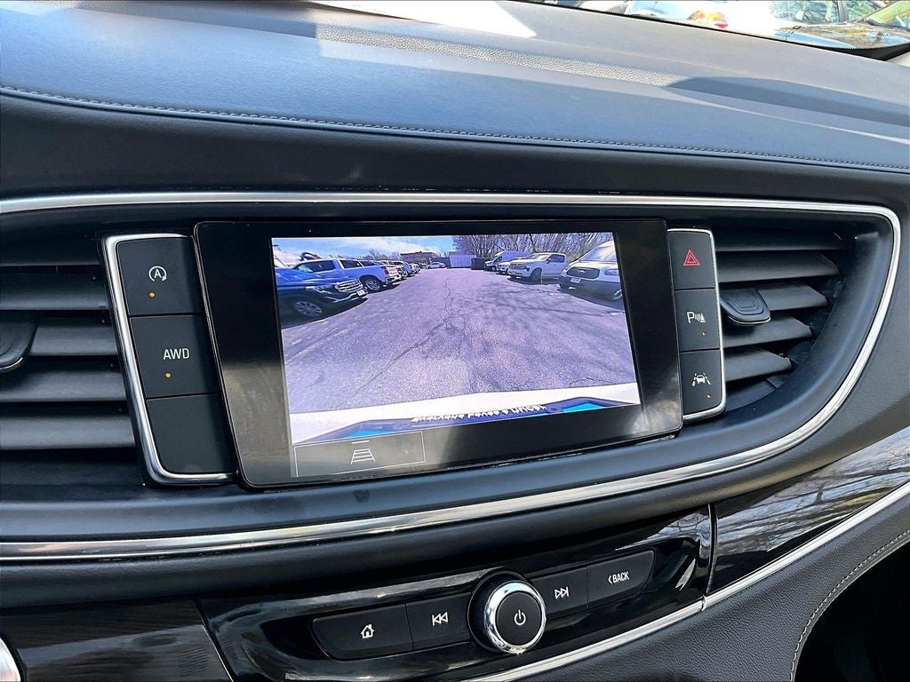 2023 Buick Enclave Essence