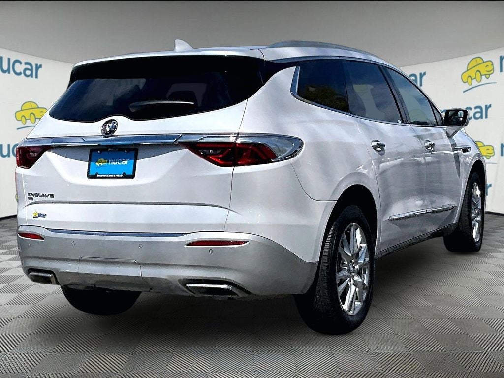 2023 Buick Enclave Essence