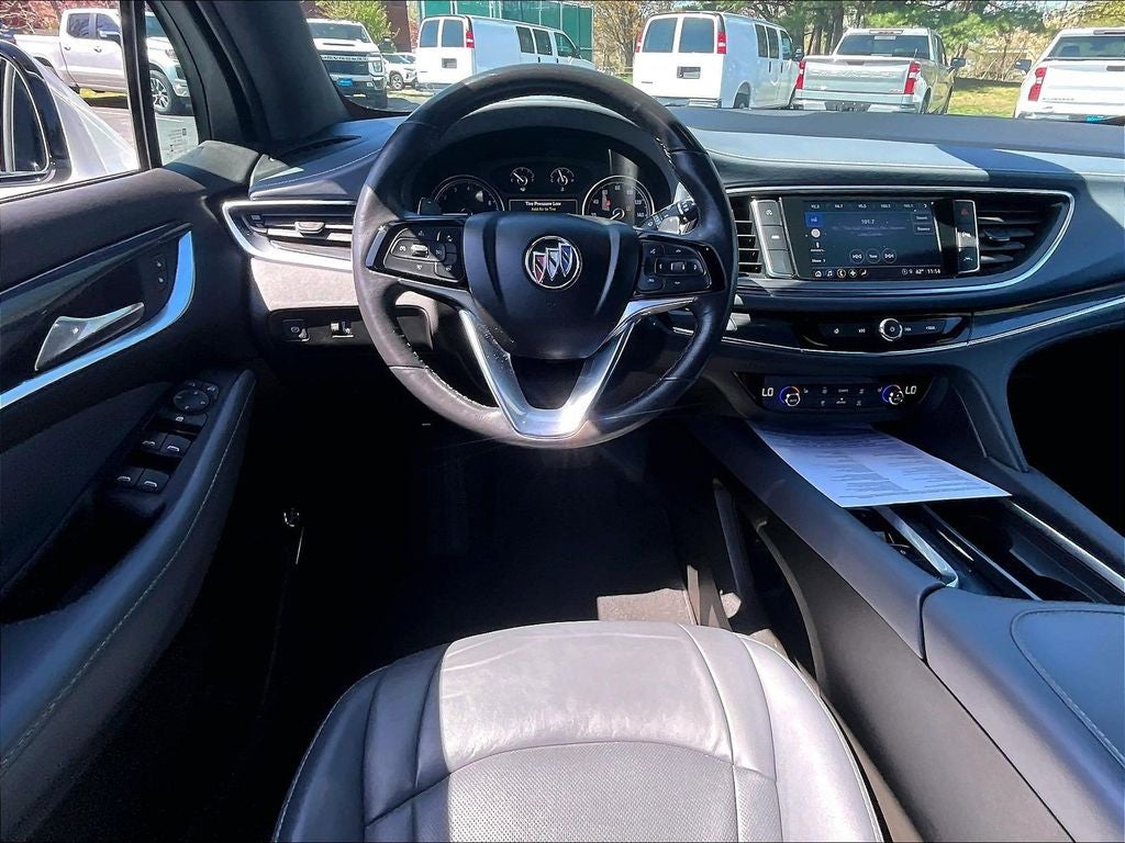 2023 Buick Enclave Essence