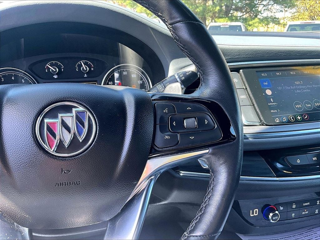 2023 Buick Enclave Essence
