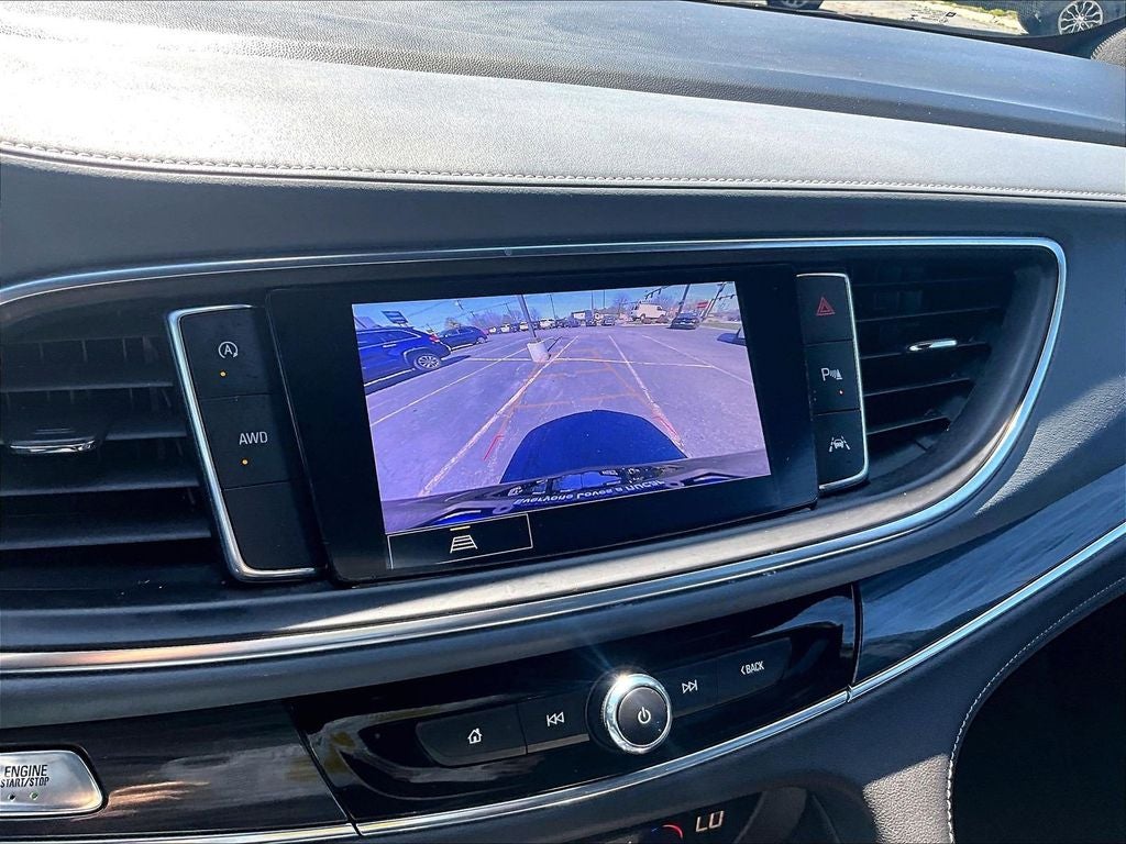 2023 Buick Enclave Essence