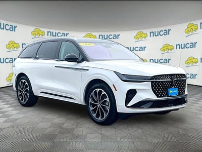 2025 Lincoln Nautilus Reserve