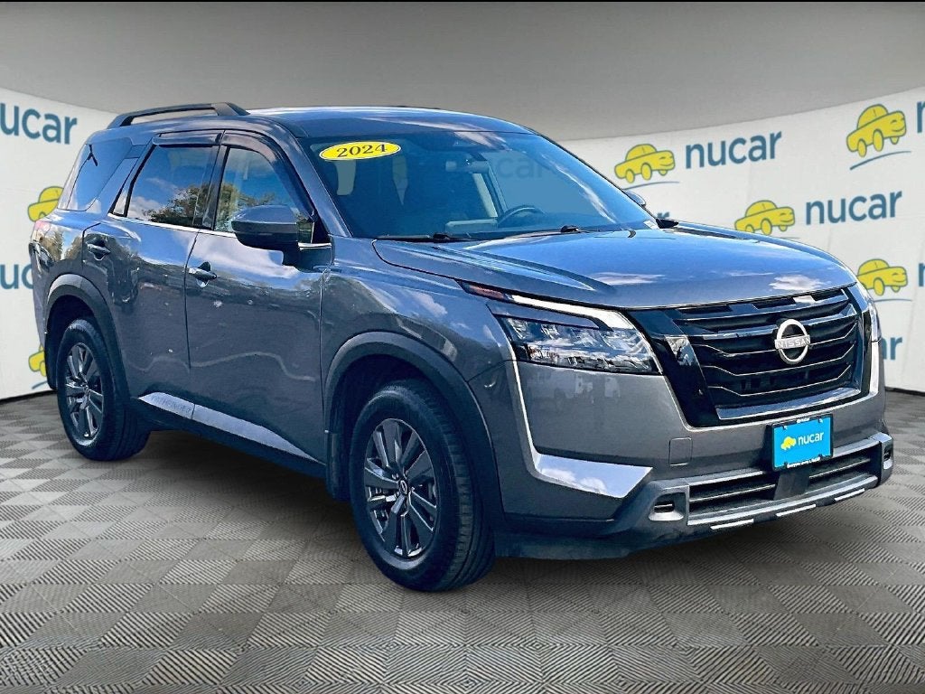 2024 Nissan Pathfinder SV