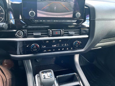 2024 Nissan Pathfinder SV