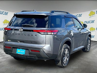 2024 Nissan Pathfinder SV