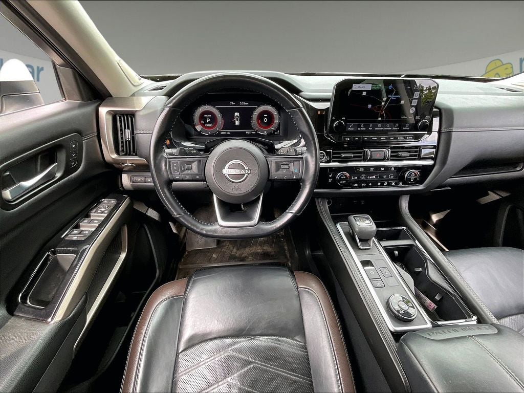 2023 Nissan Pathfinder Platinum