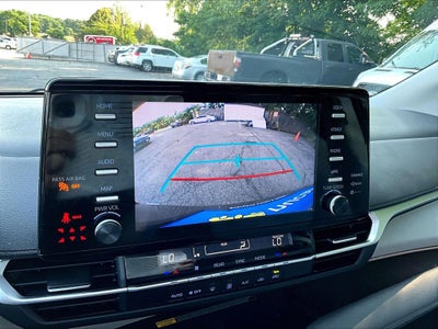 2024 Toyota Sienna LE 8 Passenger