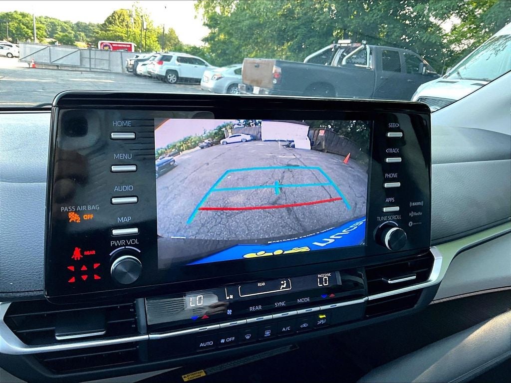 2024 Toyota Sienna LE 8 Passenger