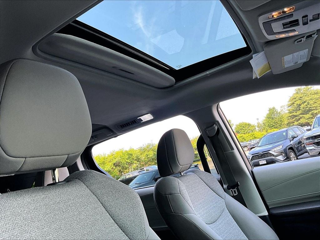 2024 Toyota Sienna LE 8 Passenger