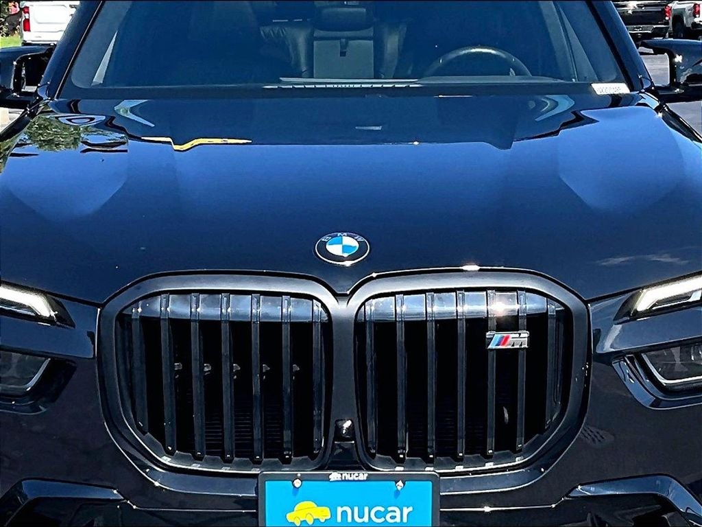 2025 BMW X7 M60i