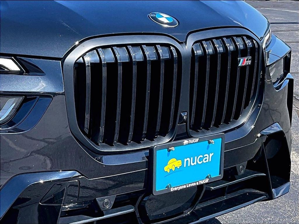 2025 BMW X7 M60i
