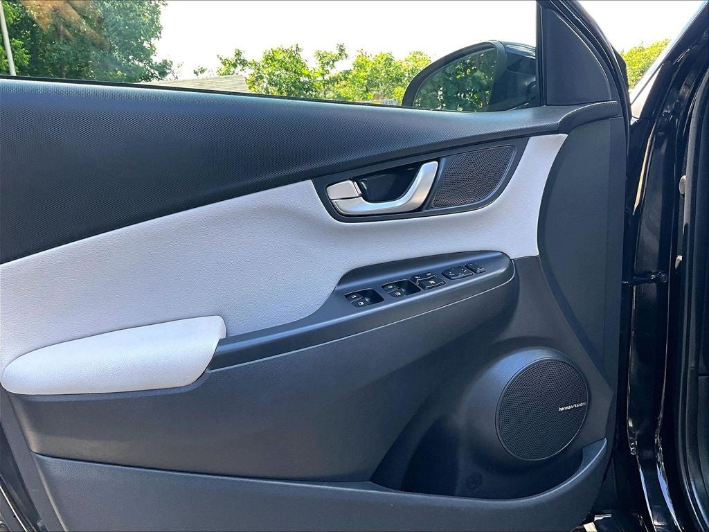 2023 Hyundai Kona Limited