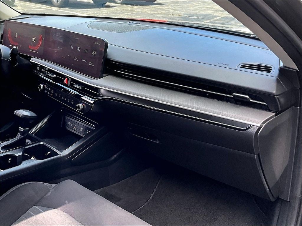 2025 Kia K5 LXS