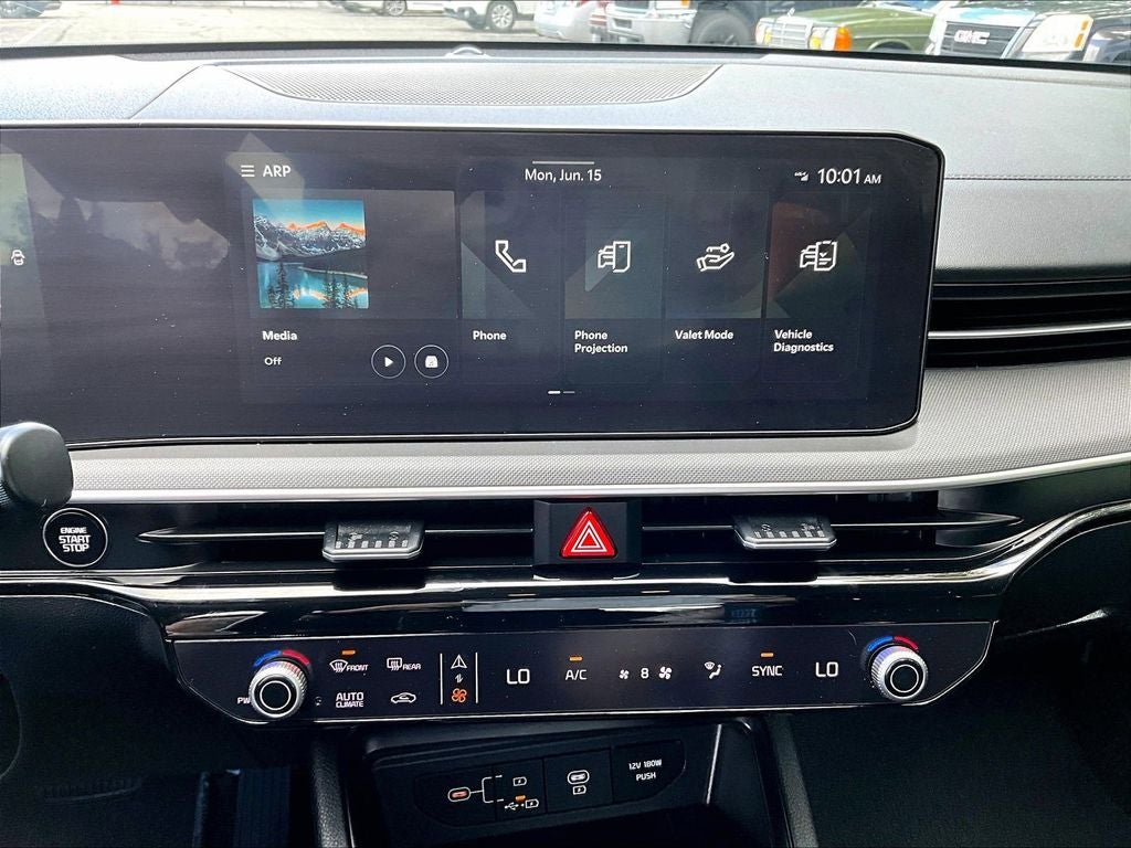 2025 Kia K5 LXS