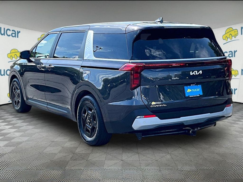 2025 Kia Carnival LXS