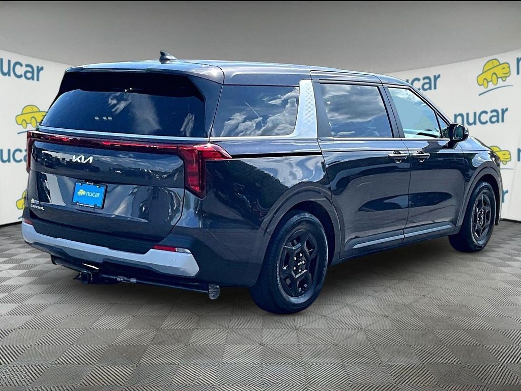 2025 Kia Carnival LXS